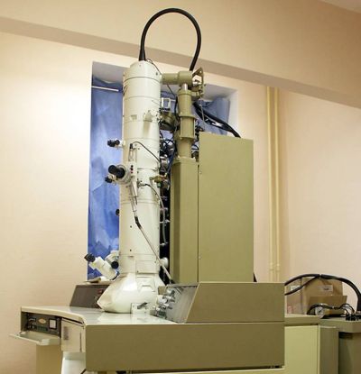 Просвечивающий электронный микроскоп 1200 EX, Jeol