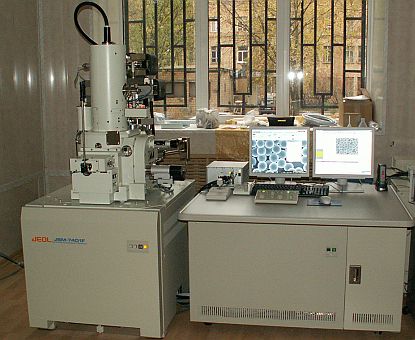 Растровый электронный микроскоп JSM-7401F с автоэмиссионным катодом, JEOL