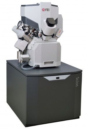 Растровый электронный микроскоп Scios с ионной пушкой и анализатором обратно рассеянных электронов EBSD, FEI Company
